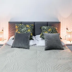 Apartament Charming In Calm And Area
